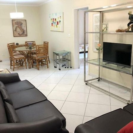 Apartamento na Praia de Pitangueiras-Guarujá à 50mt da praia e comércio perto Extérieur photo