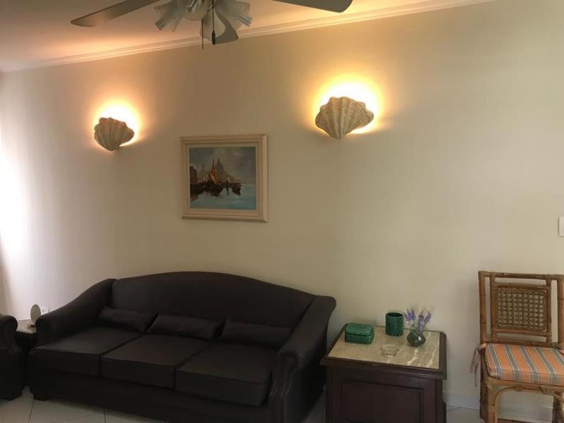 Apartamento na Praia de Pitangueiras-Guarujá à 50mt da praia e comércio perto Extérieur photo